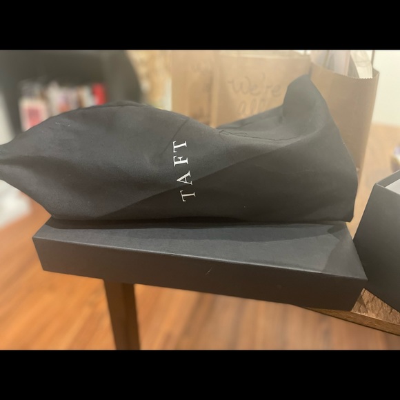 Shoes - Picture 2 of 5